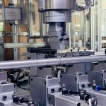 圆棒自动校直机